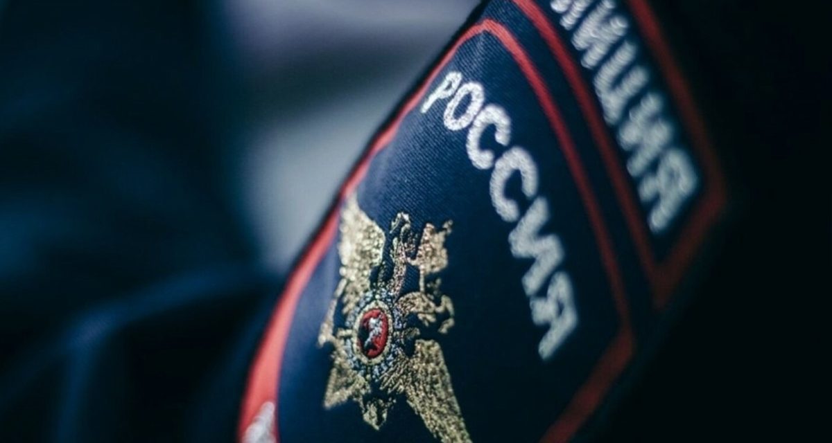 18-летнюю сургутянку и несовершеннолетнюю подозревают в кражах товаров для интернет-заказов